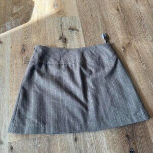 Ted Baker Gray Pleated with Pink Striped mini skirt Size 2